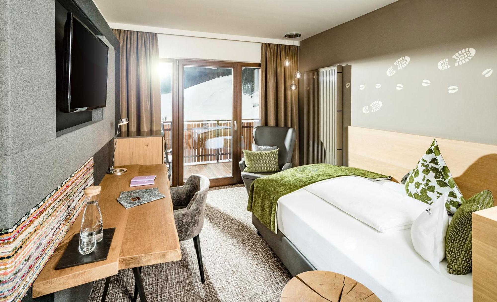 Alpine Luxury Spa Resort Schwarzenstein ルタゴ エクステリア 写真