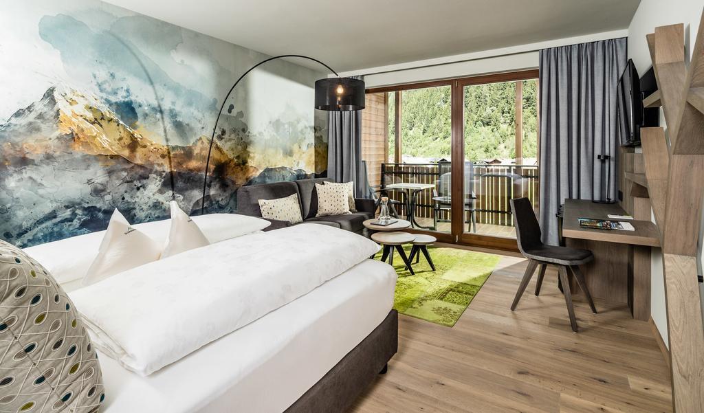 Alpine Luxury Spa Resort Schwarzenstein ルタゴ エクステリア 写真