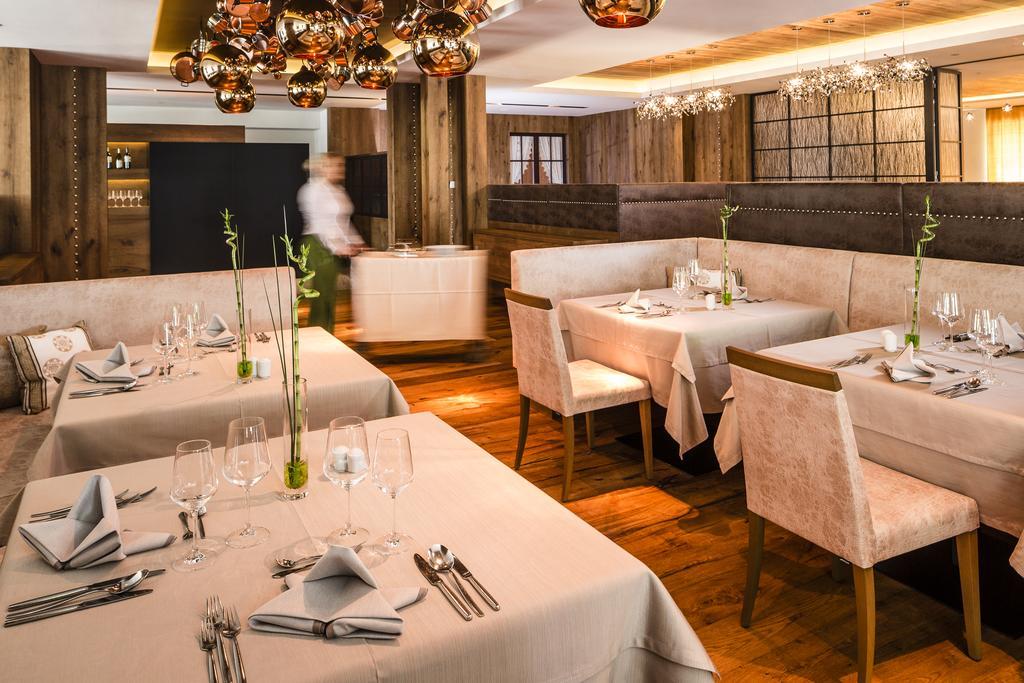 Alpine Luxury Spa Resort Schwarzenstein ルタゴ エクステリア 写真