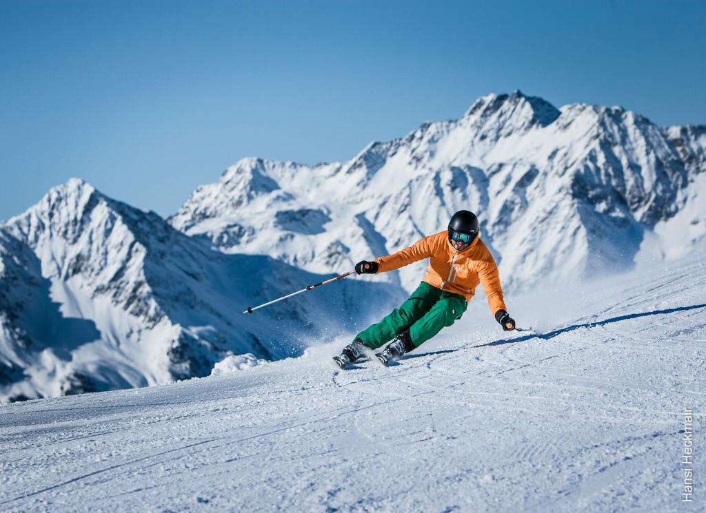 Alpine Luxury Spa Resort Schwarzenstein ルタゴ エクステリア 写真